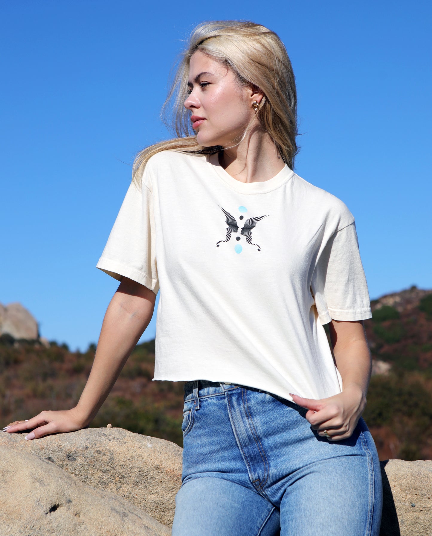 Metamorphosis Midcrop T (Bone)