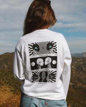 Universe Longsleeve (White)