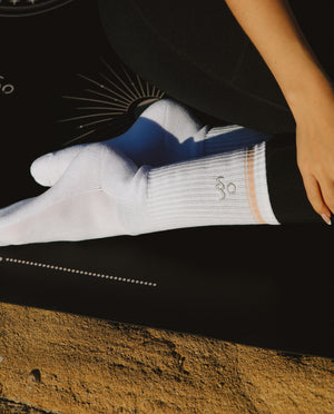 Neoclassics Logo Socks (Wht)