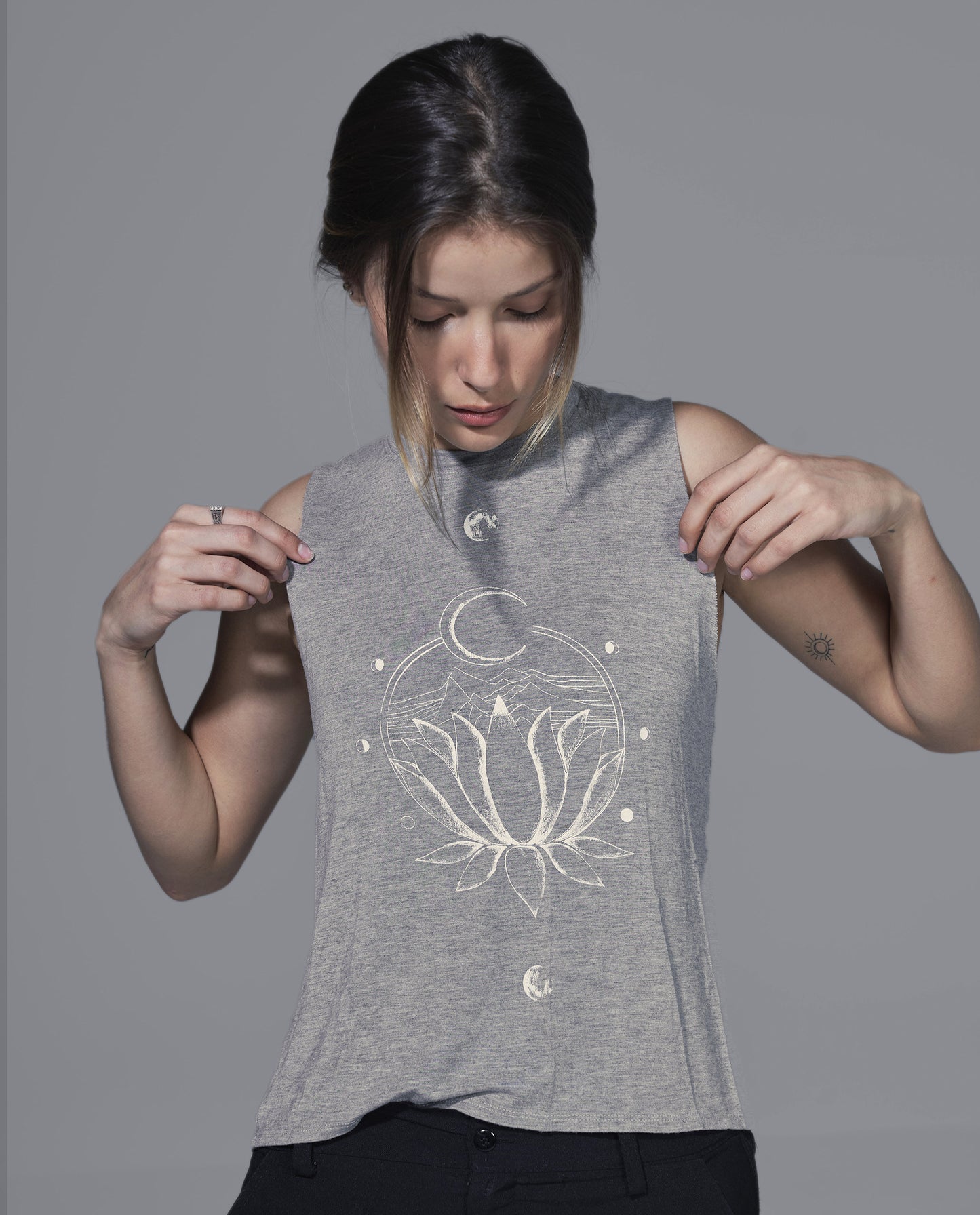 Lunar Lotus Sleeveless (Heather Gry)