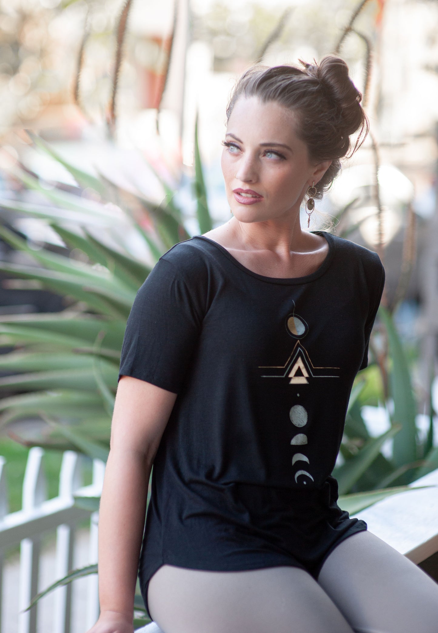 Daybreak Scoop T